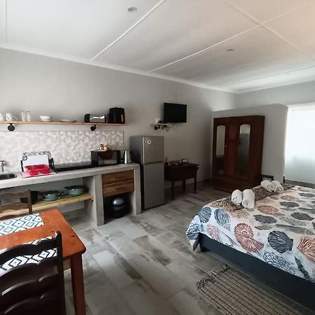 Bluewater Guesthouse Port Elizabeth Bagian luar foto